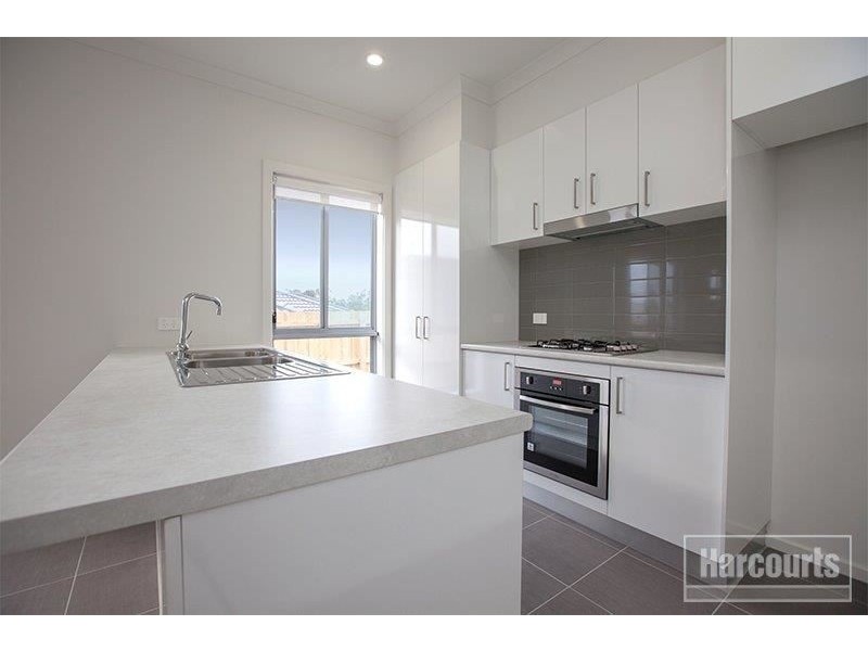 4 Apex Pl, Berwick VIC 3806