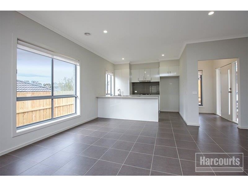4 Apex Pl, Berwick VIC 3806