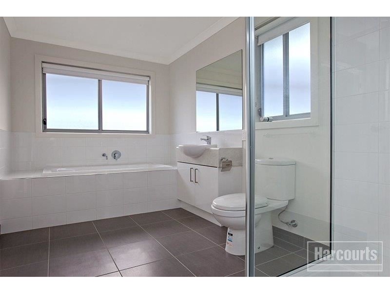 4 Apex Pl, Berwick VIC 3806