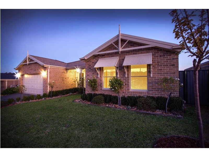 66 Windermere Boulevard, Pakenham VIC 3810