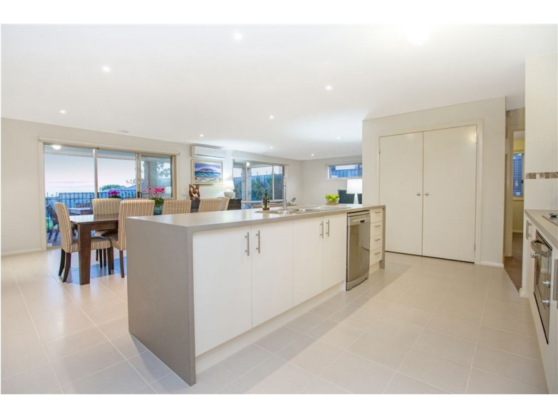 66 Windermere Boulevard, Pakenham VIC 3810