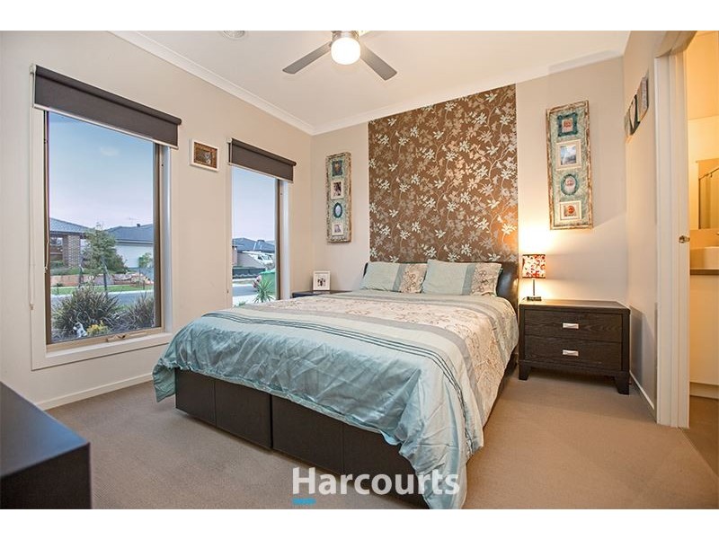 57 Villella Drive, Pakenham VIC 3810