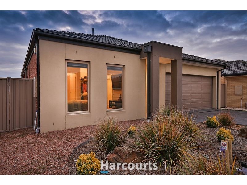 57 Villella Drive, Pakenham VIC 3810