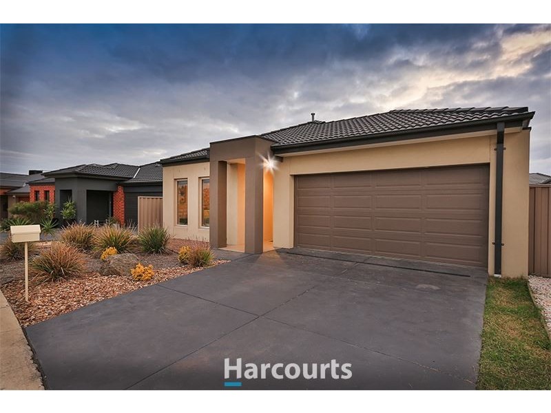 57 Villella Drive, Pakenham VIC 3810