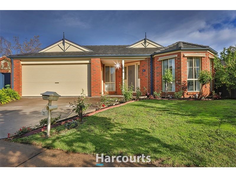 31 The Parkway, Pakenham VIC 3810