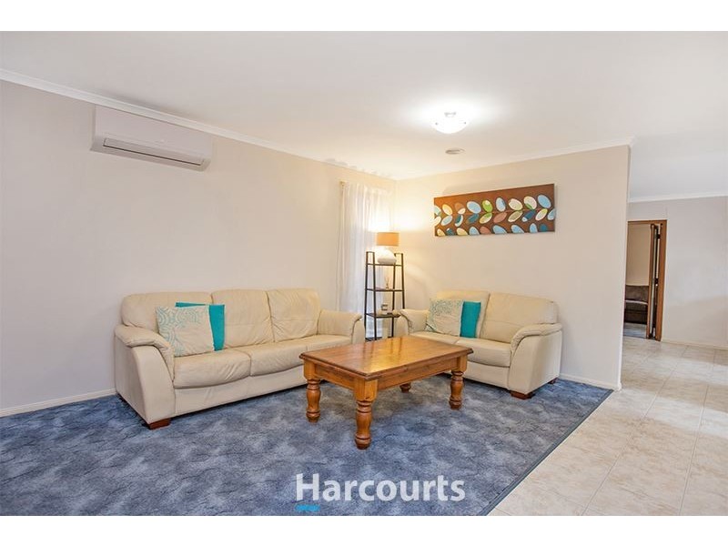 31 The Parkway, Pakenham VIC 3810