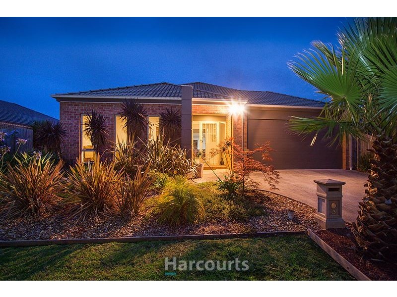 5 Daphne Court, Pakenham VIC 3810