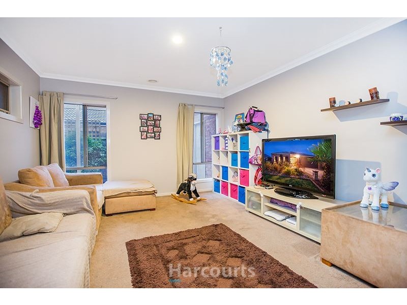 5 Daphne Court, Pakenham VIC 3810
