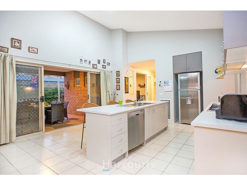 5 Daphne Court, Pakenham VIC 3810