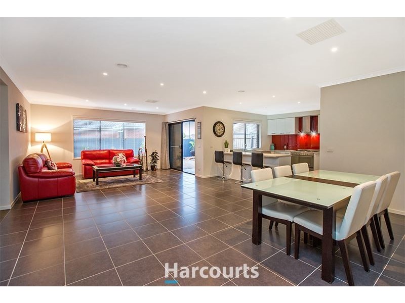 3 Clifford Drive, Pakenham VIC 3810