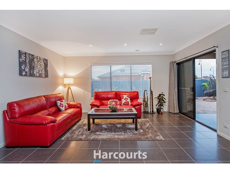 3 Clifford Drive, Pakenham VIC 3810