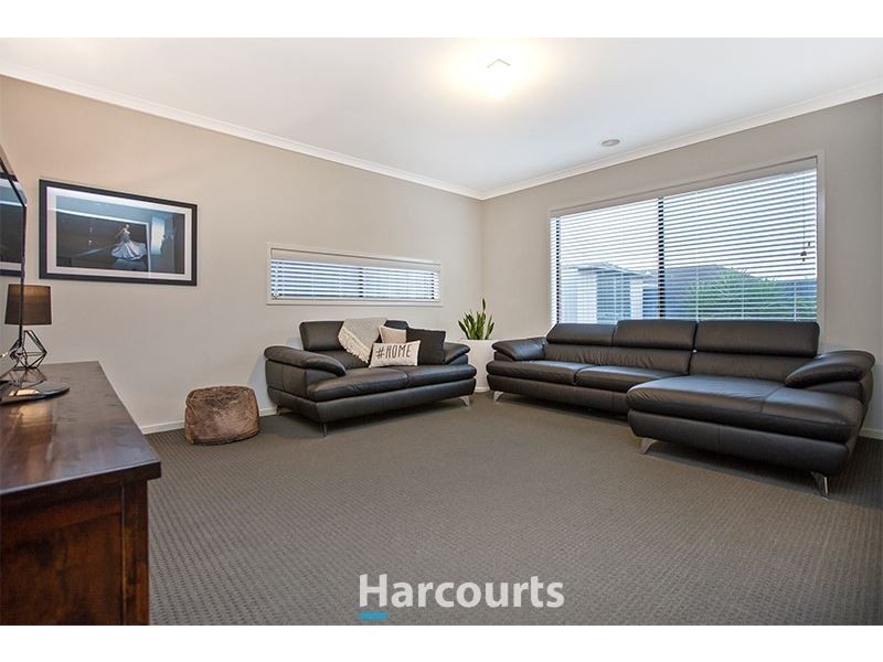 3 Clifford Drive, Pakenham VIC 3810