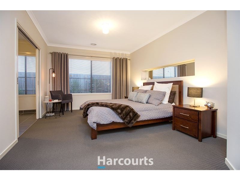 3 Clifford Drive, Pakenham VIC 3810