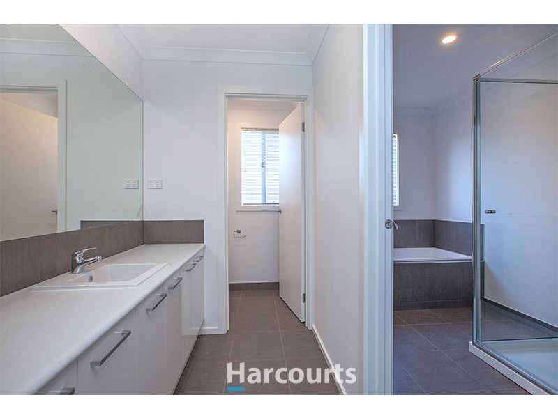 32 Waratah Street, Longwarry VIC 3816