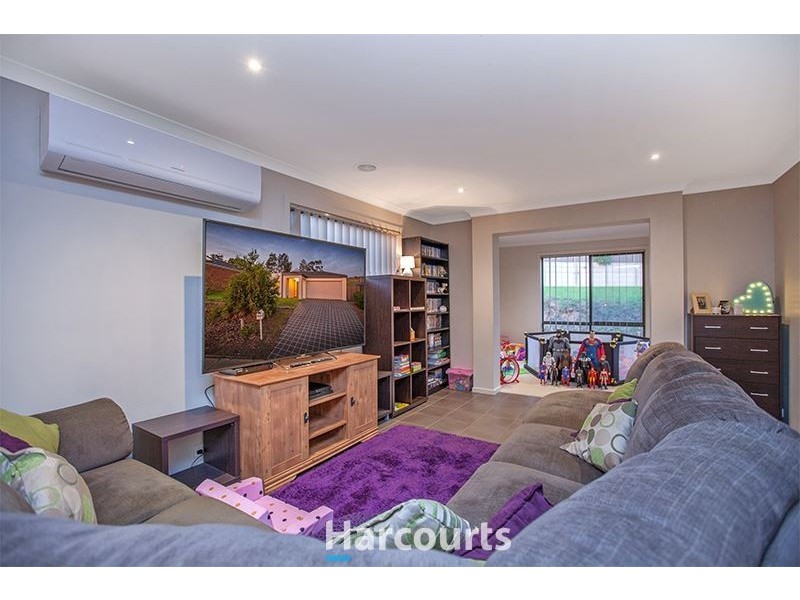 38 Wild Cherry Avenue, Pakenham VIC 3810