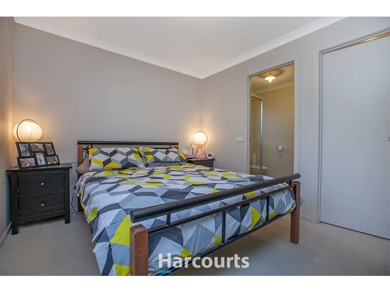 38 Wild Cherry Avenue, Pakenham VIC 3810