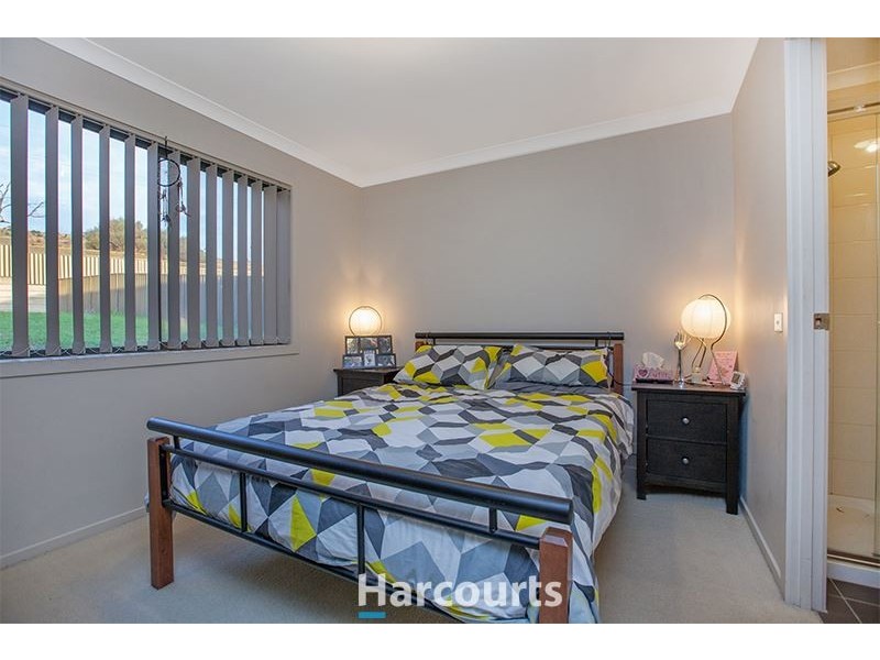 38 Wild Cherry Avenue, Pakenham VIC 3810