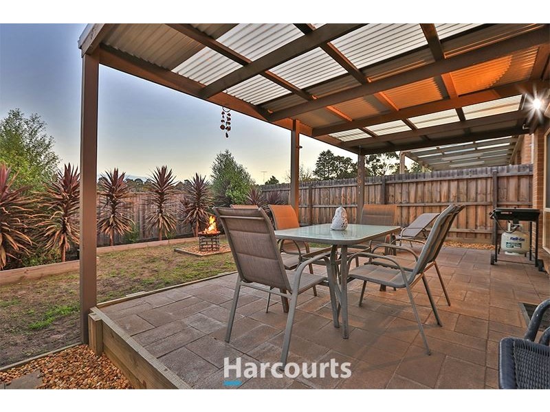 9 Ash Crescent, Pakenham VIC 3810