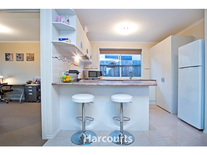 9 Ash Crescent, Pakenham VIC 3810