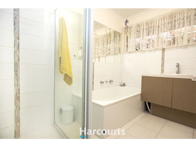 3/9 Rogers Street, Pakenham VIC 3810