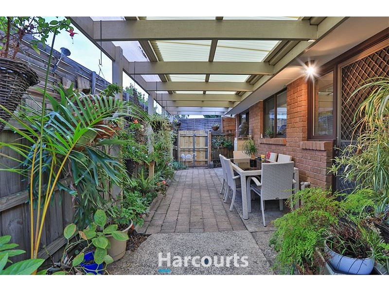 3/9 Rogers Street, Pakenham VIC 3810