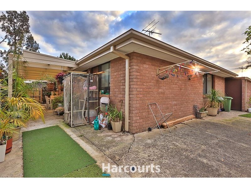 3/9 Rogers Street, Pakenham VIC 3810