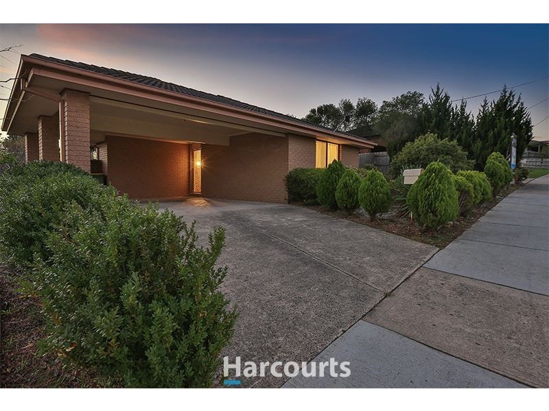 63 Eagle Drive, Pakenham VIC 3810