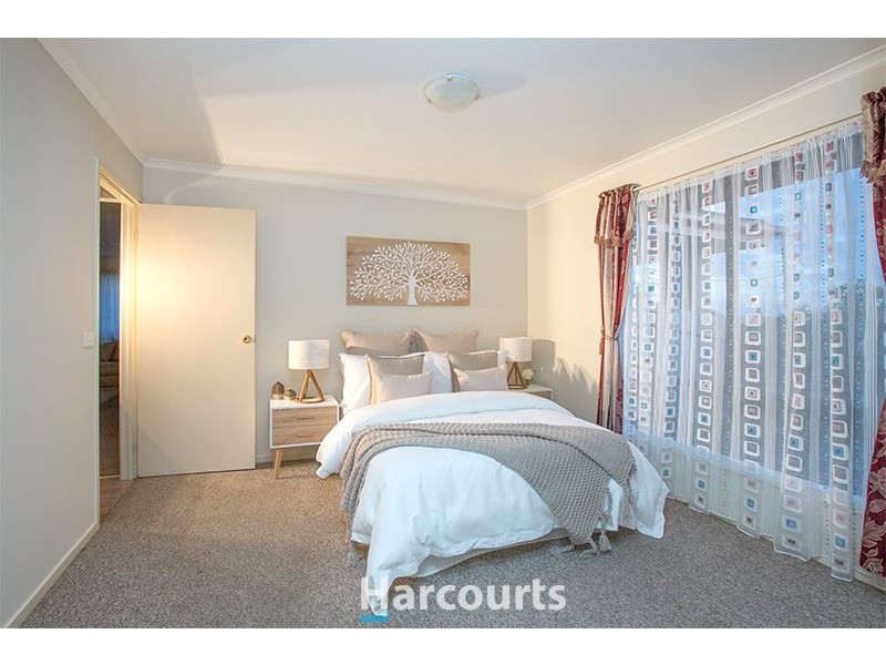 63 Eagle Drive, Pakenham VIC 3810