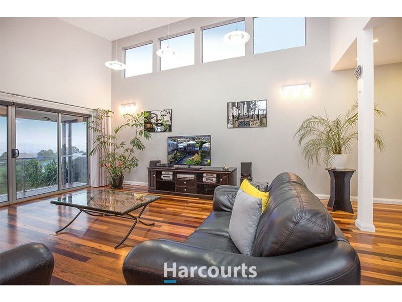 20 Highland Drive, Pakenham VIC 3810