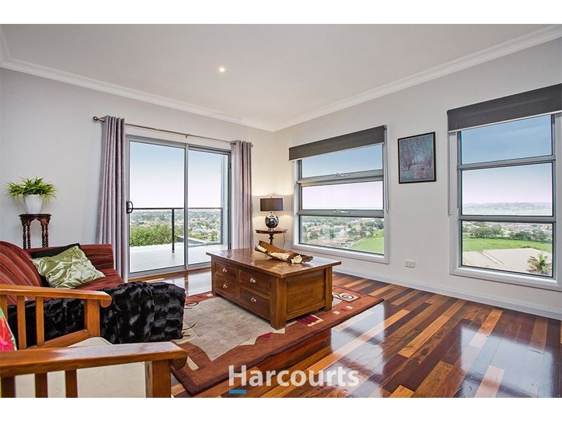 20 Highland Drive, Pakenham VIC 3810