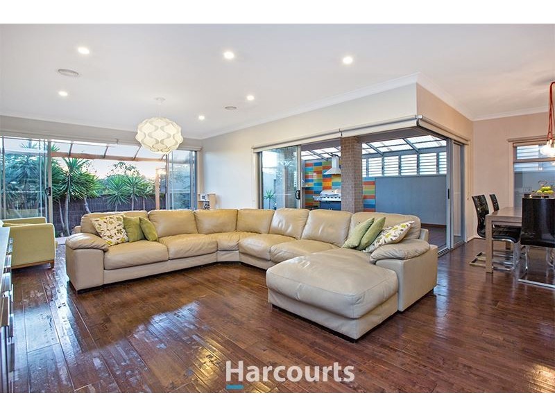 5 Westwood Grove, Pakenham VIC 3810