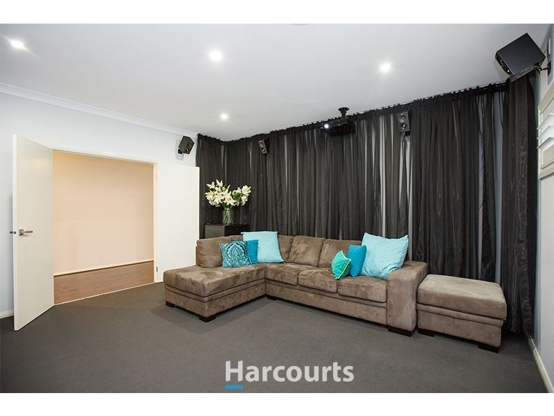 5 Westwood Grove, Pakenham VIC 3810