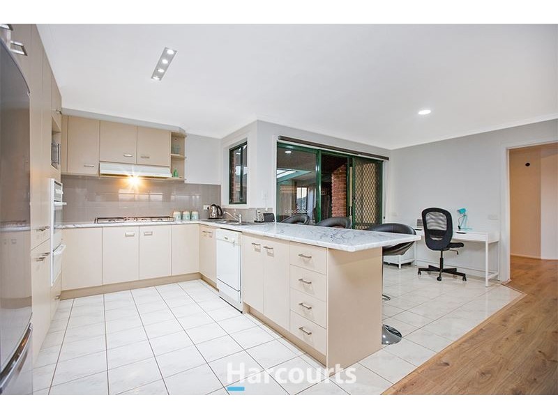 27 Union Avenue, Pakenham VIC 3810