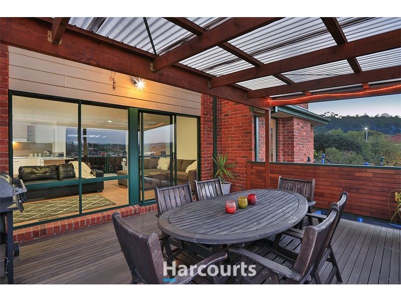 27 Union Avenue, Pakenham VIC 3810