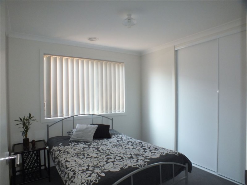 12 Victory Drive, Pakenham VIC 3810