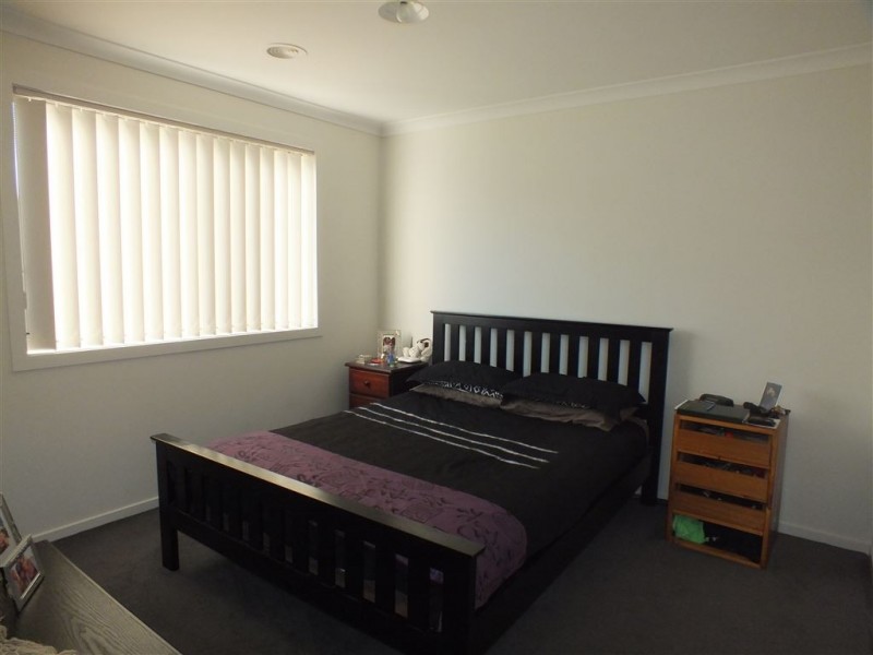 12 Victory Drive, Pakenham VIC 3810