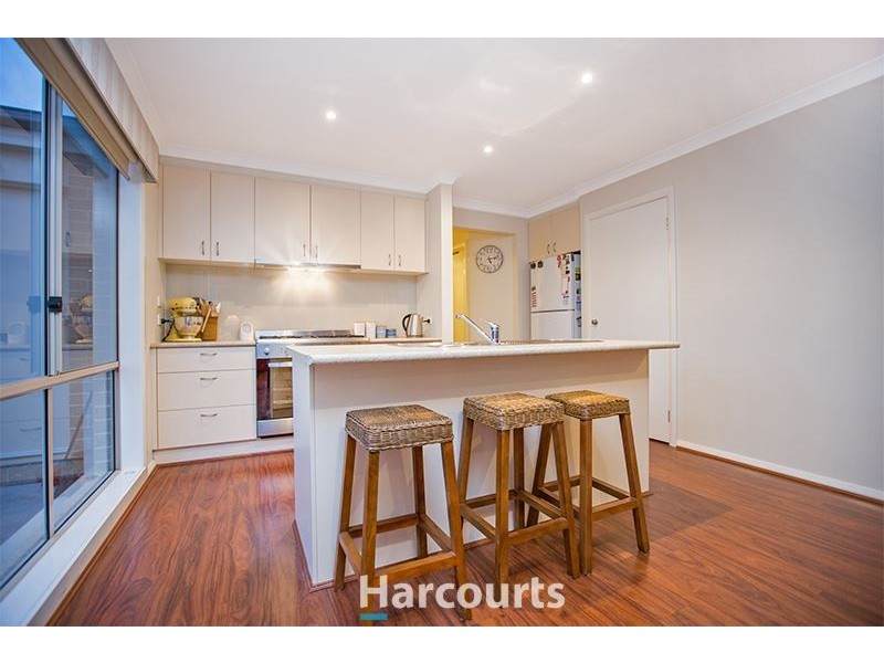 13 Hamish Avenue, Pakenham VIC 3810