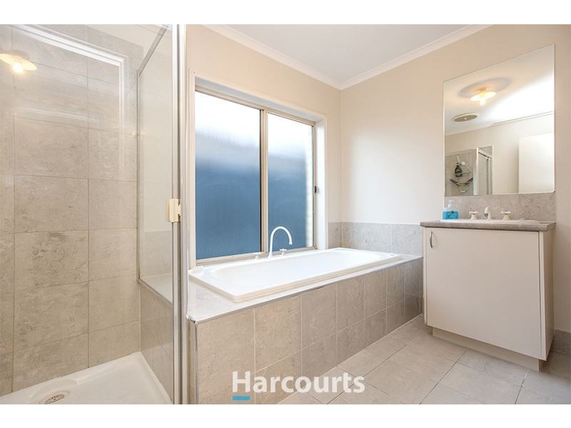 13 Paperbark Drive, Pakenham VIC 3810