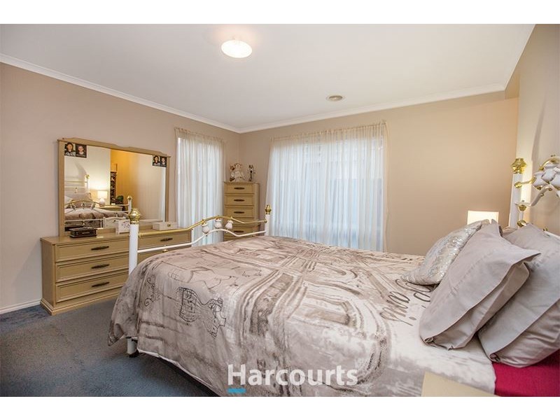 13 Paperbark Drive, Pakenham VIC 3810