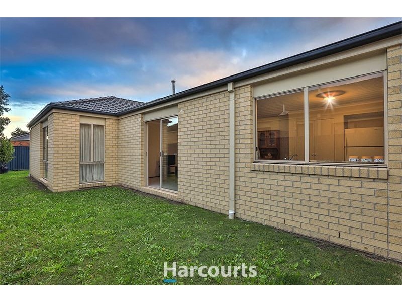 13 Paperbark Drive, Pakenham VIC 3810