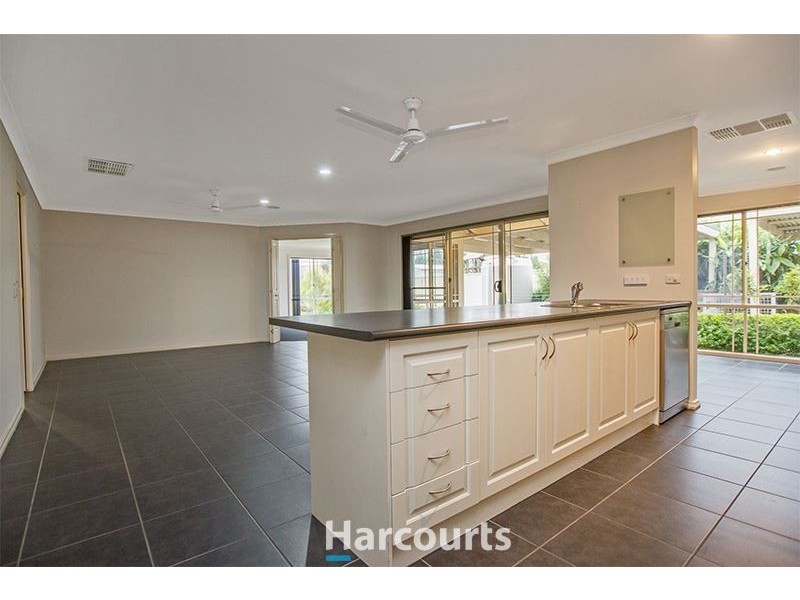 3 Teal Place, Pakenham VIC 3810
