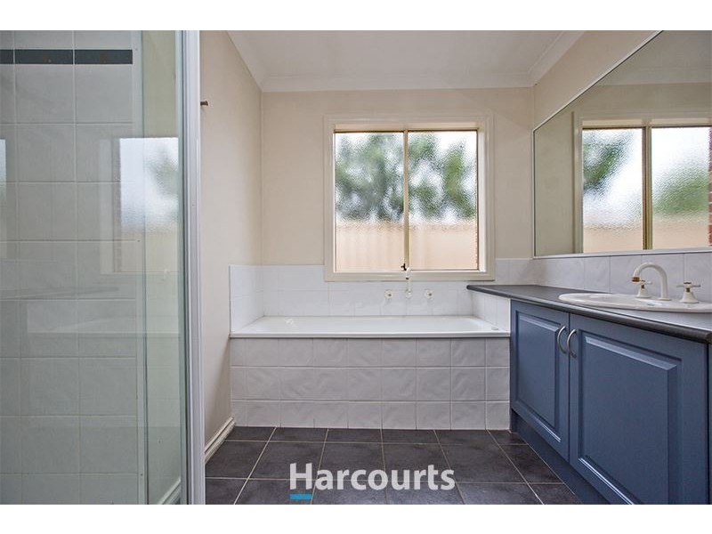 3 Teal Place, Pakenham VIC 3810