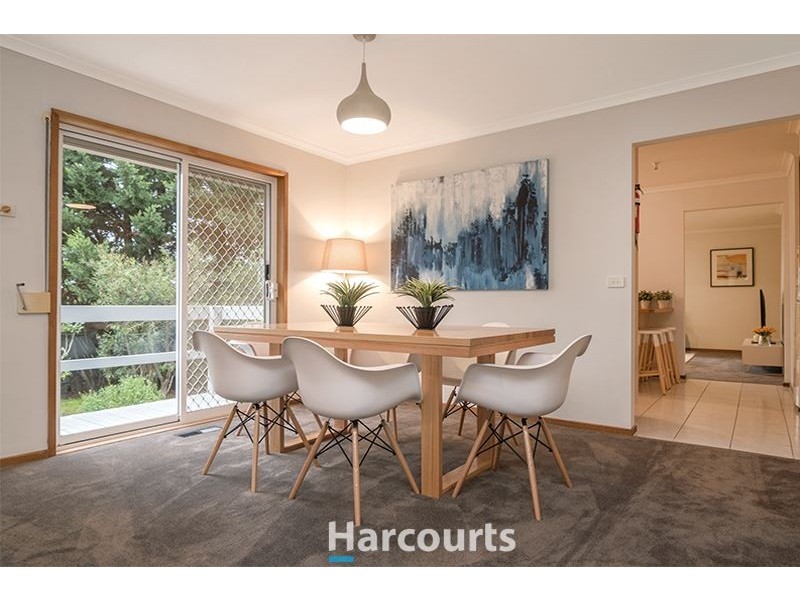 8 Salignus Court, Narre Warren VIC 3805