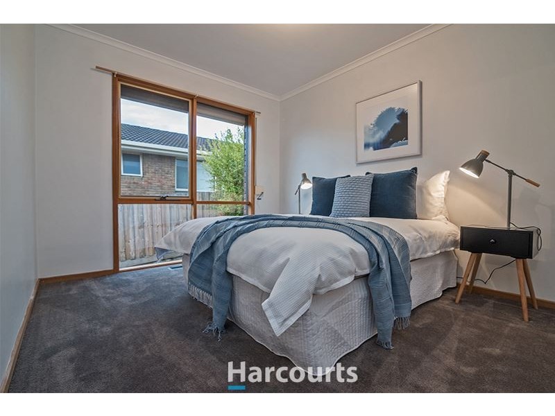 8 Salignus Court, Narre Warren VIC 3805
