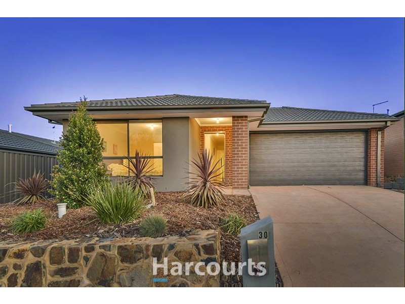 30 Constance Way, Pakenham VIC 3810