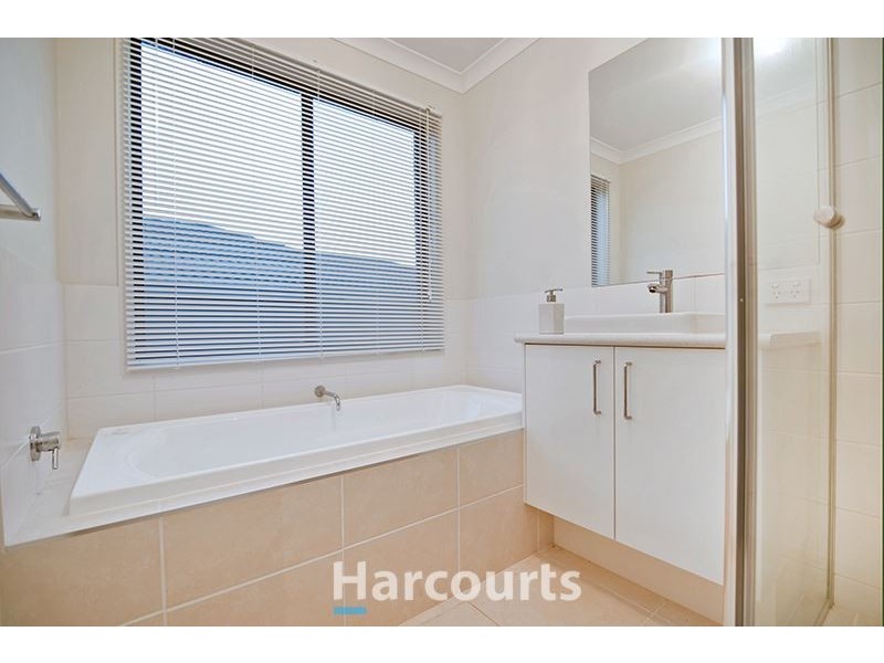 30 Constance Way, Pakenham VIC 3810