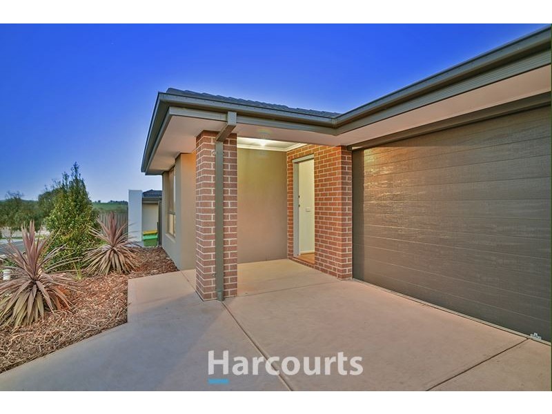 30 Constance Way, Pakenham VIC 3810