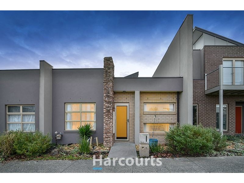 6 Haakman Way, Pakenham VIC 3810