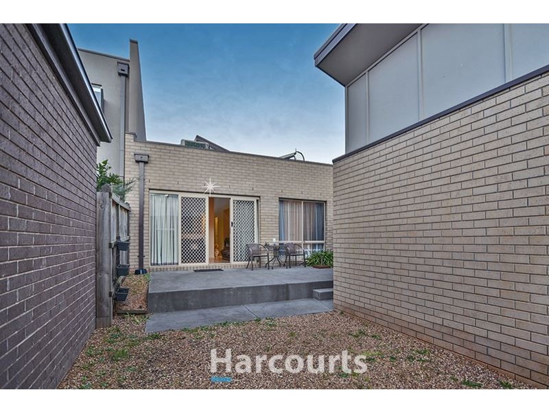 6 Haakman Way, Pakenham VIC 3810