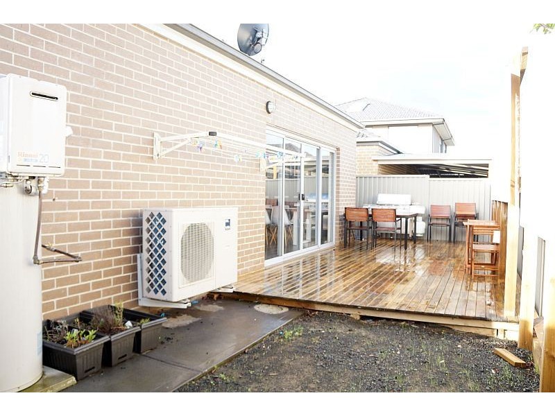 35 Cormorant Parade, Pakenham VIC 3810